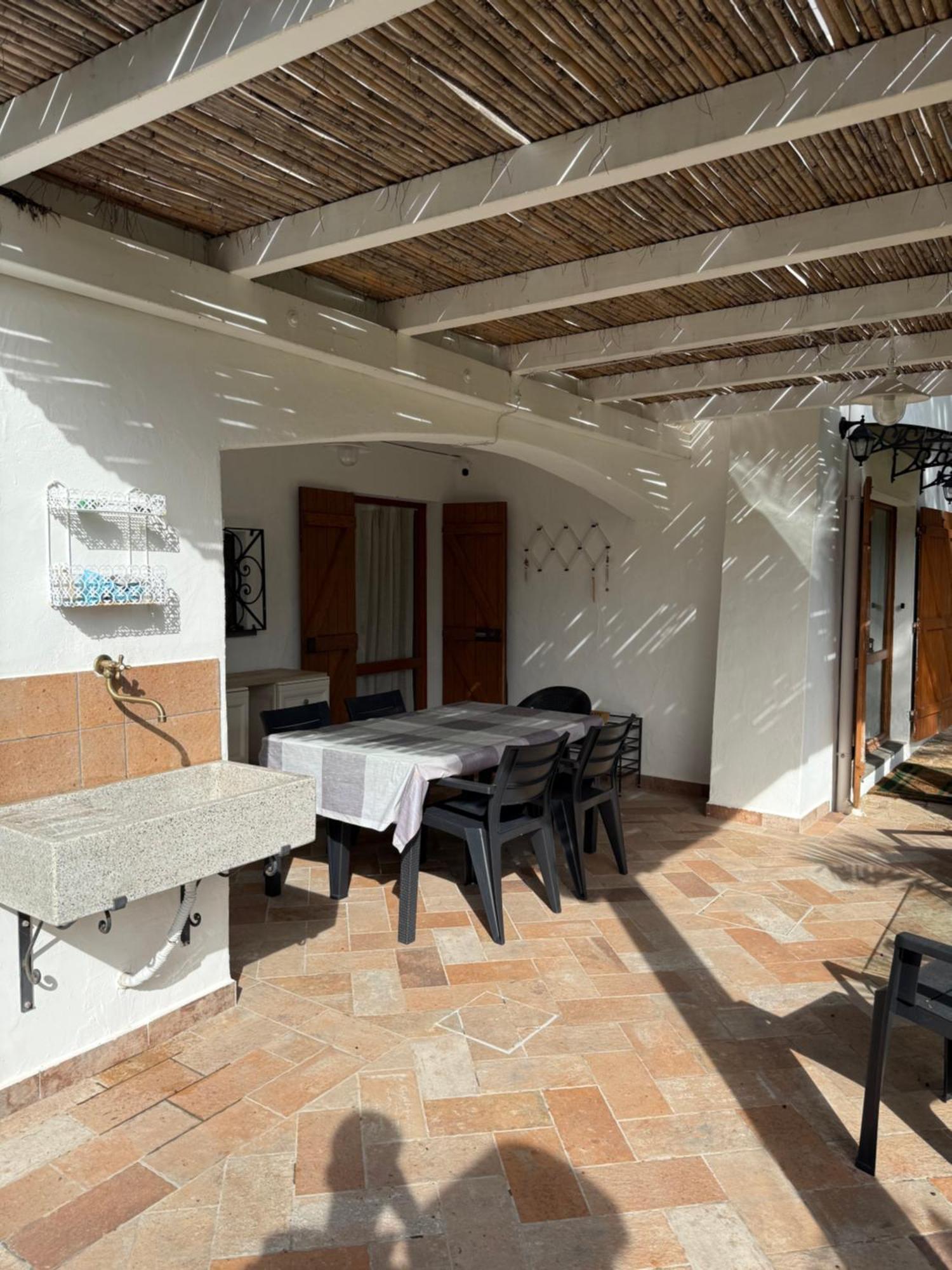 Casa Donatella, In Riva Al Mare! Villa Cala Liberotto Bagian luar foto