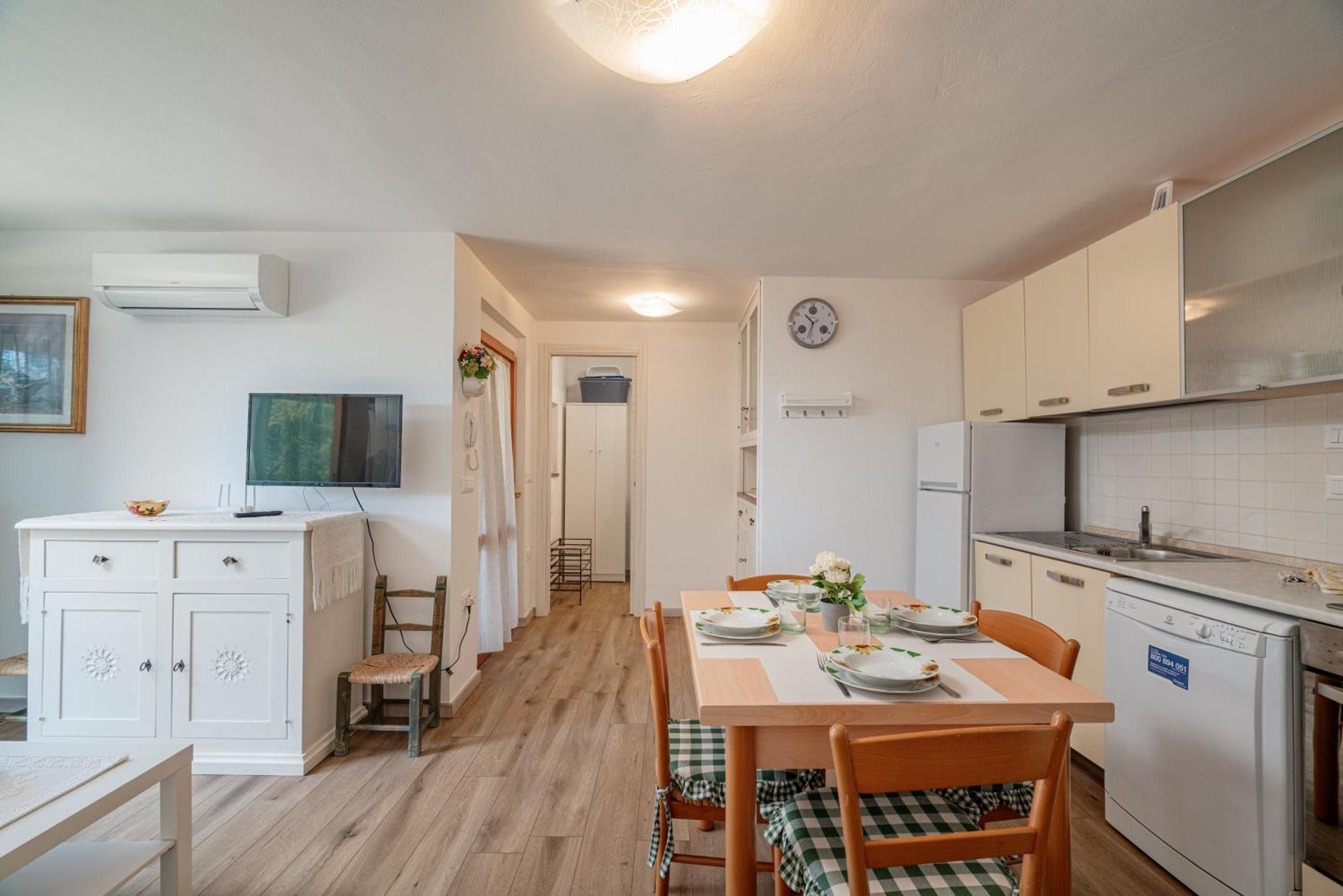 Casa Donatella, In Riva Al Mare! Villa Cala Liberotto Bagian luar foto