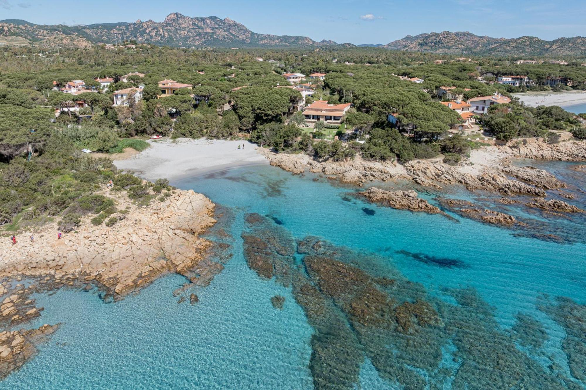 Casa Donatella, In Riva Al Mare! Villa Cala Liberotto Bagian luar foto