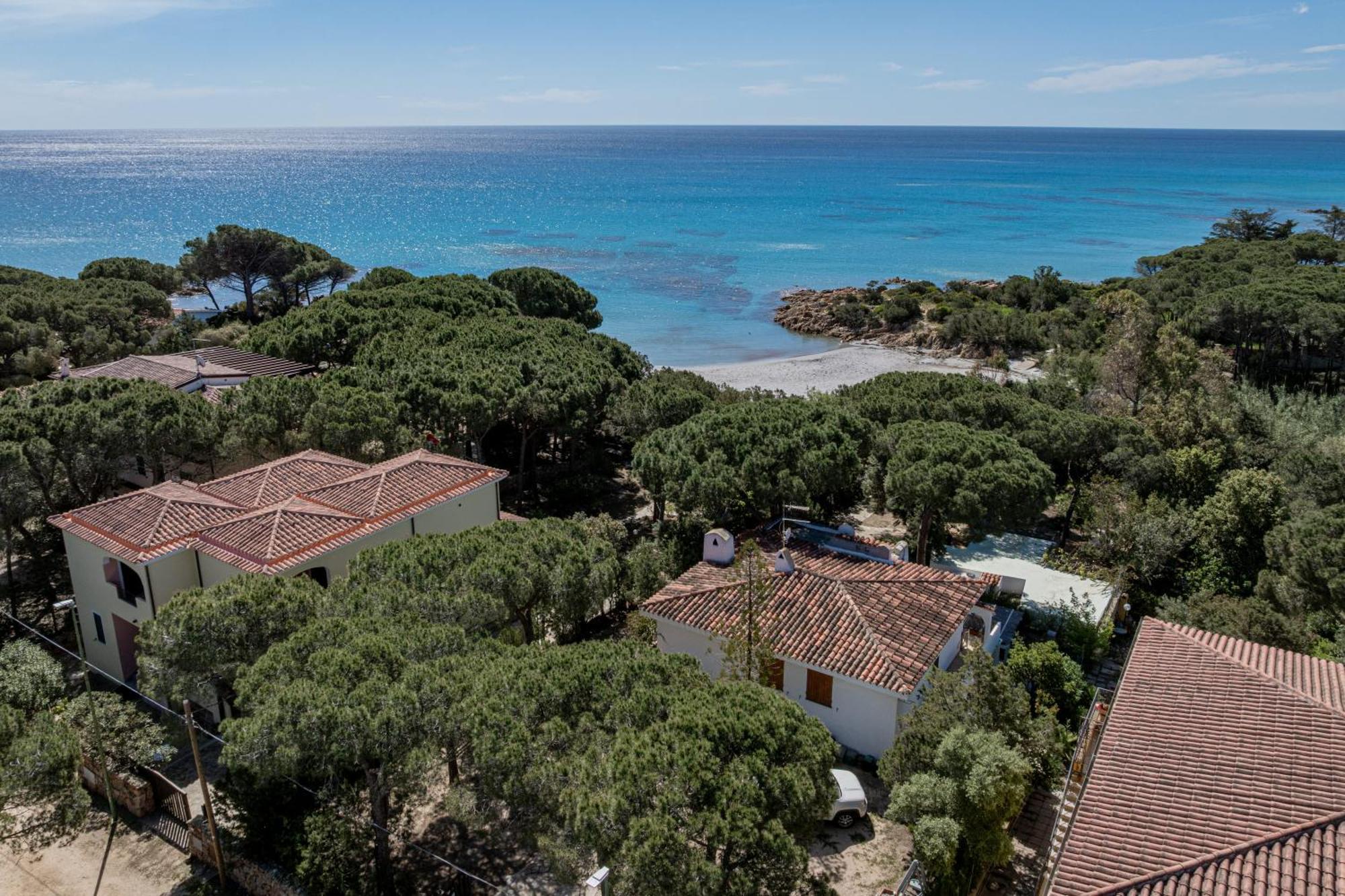 Casa Donatella, In Riva Al Mare! Villa Cala Liberotto Bagian luar foto