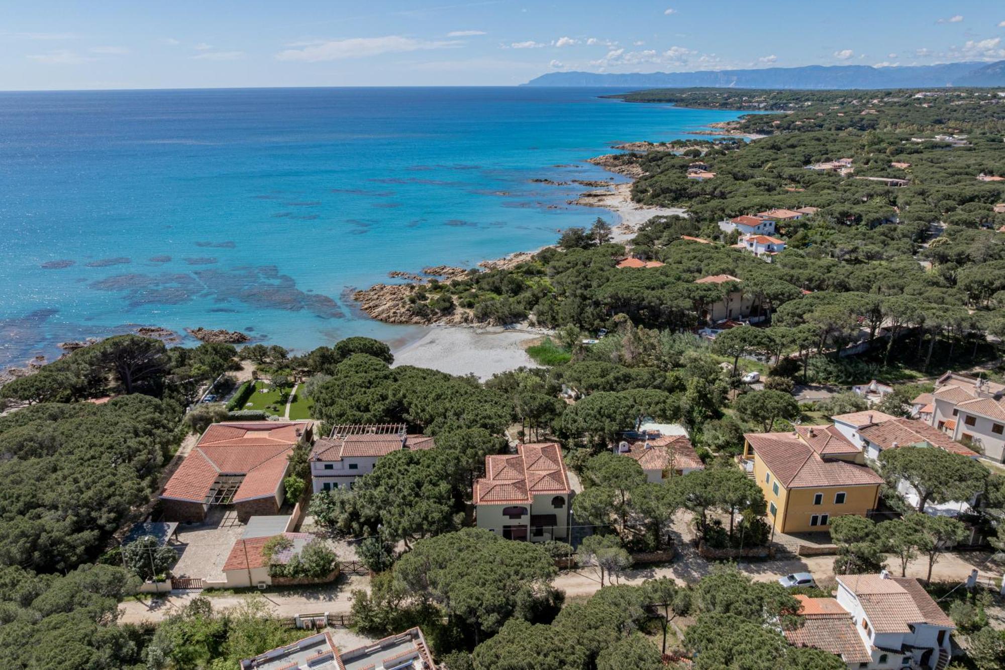 Casa Donatella, In Riva Al Mare! Villa Cala Liberotto Bagian luar foto